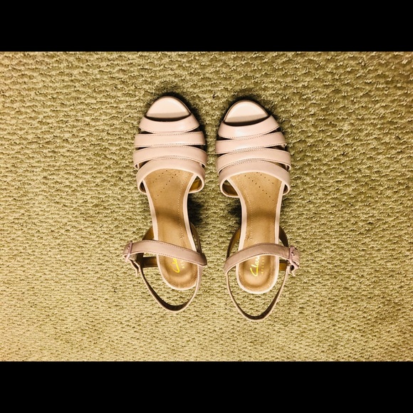 Clarks Shoes - Clarks shoes